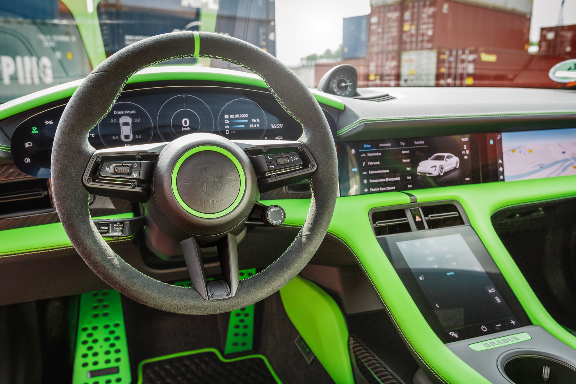 BRABUS PORSCHE TAYCAN TURBO S BRABUS PORSCHE TAYCAN TURBO S