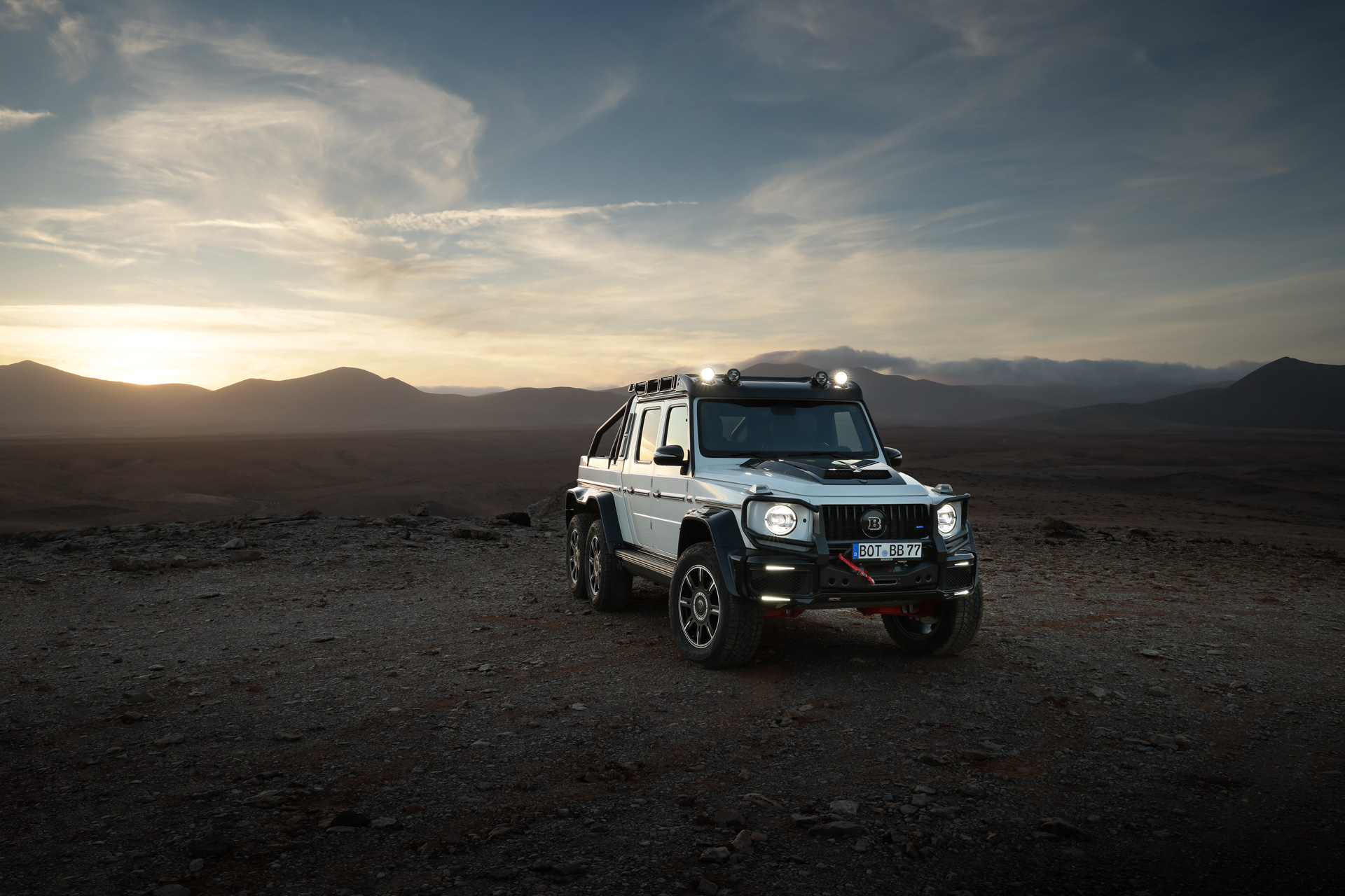 BRABUS XLP 800 6X6 ADVENTURE BRABUS XLP 800 6X6 ADVENTURE