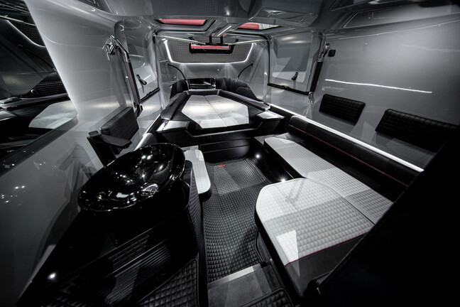 РОСКОШНЫЙ ПЕРЕДНИЙ САЛОН