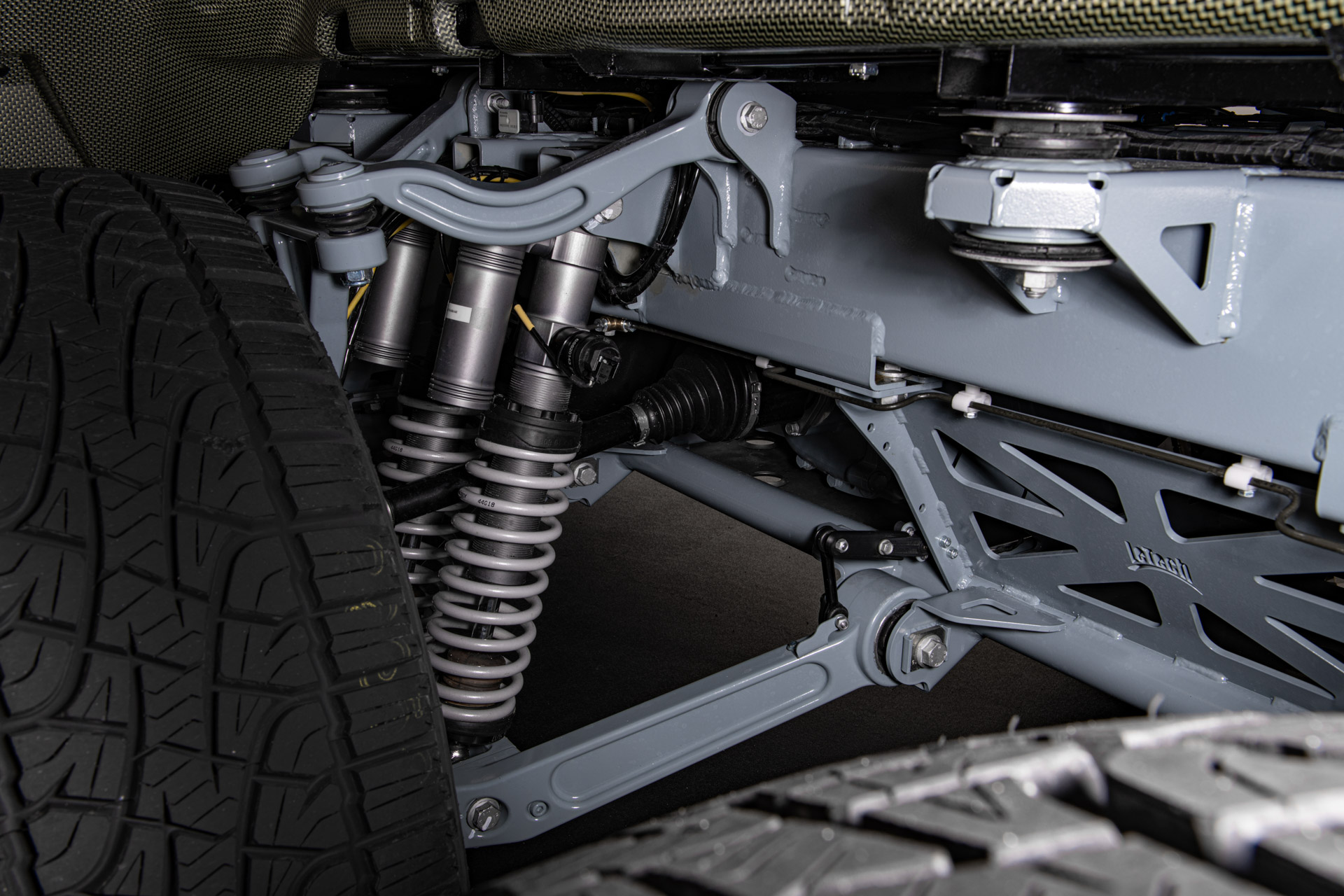 BRABUS XLP 900 6X6 SUPERBLACK BRABUS XLP 900 6X6 SUPERBLACK