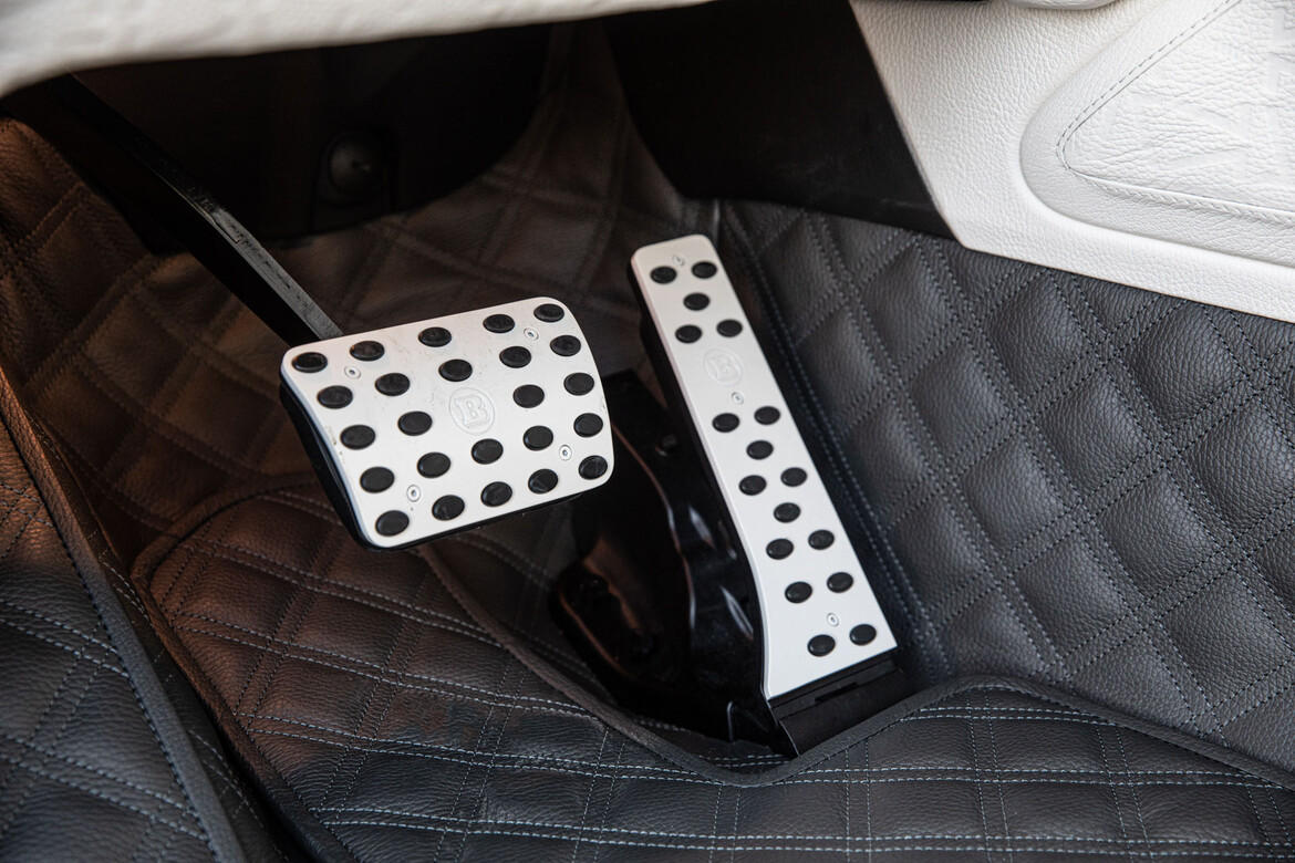 BRABUS 800 XLP SUPERWHITE BRABUS 800 XLP SUPERWHITE