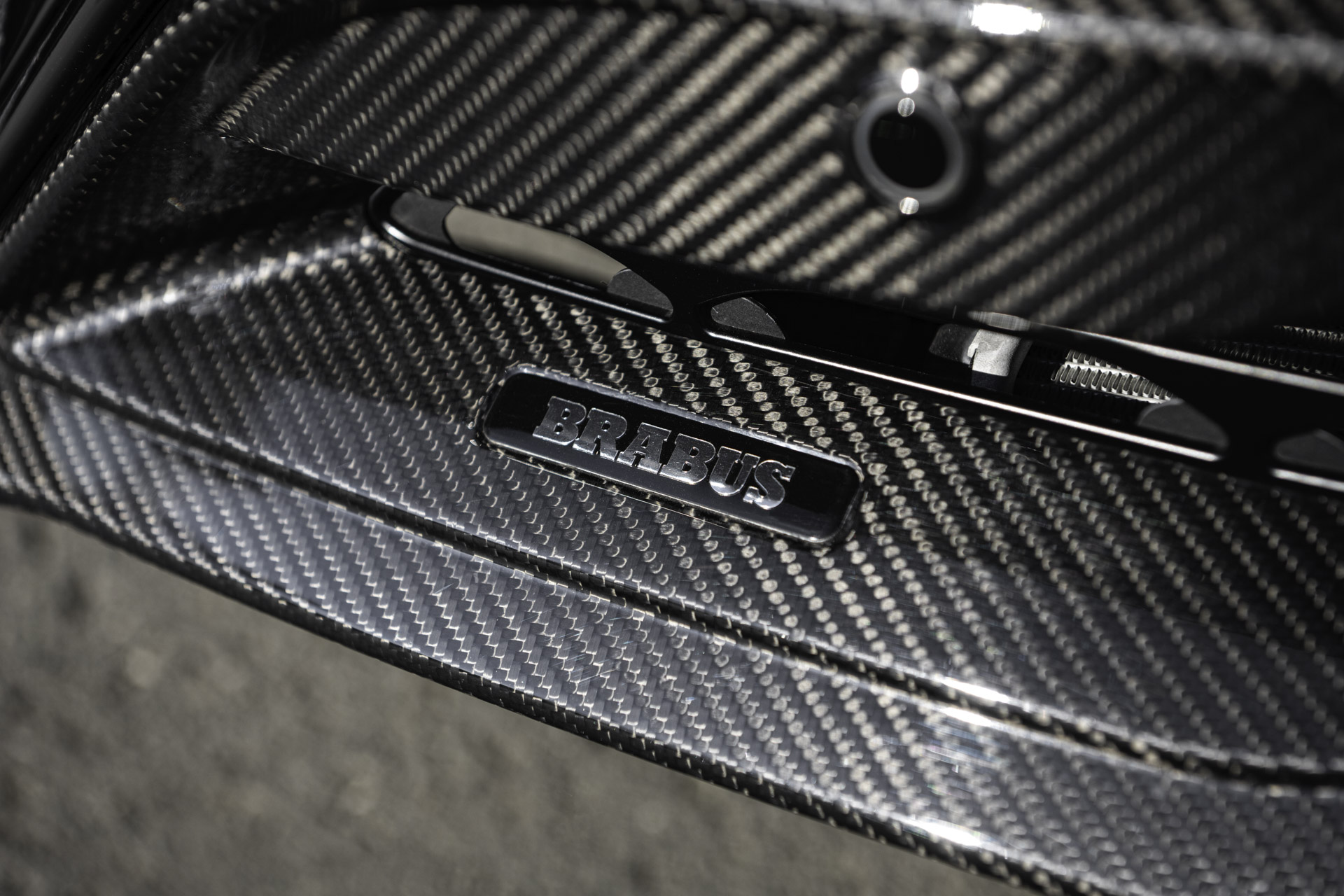 BRABUS 900 SUPERBLACK BRABUS 900 SUPERBLACK