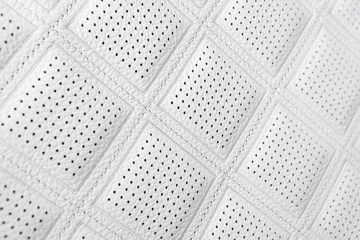 BRABUS 700 ROLLS-ROYCE GHOST BRABUS 700 ROLLS-ROYCE GHOST