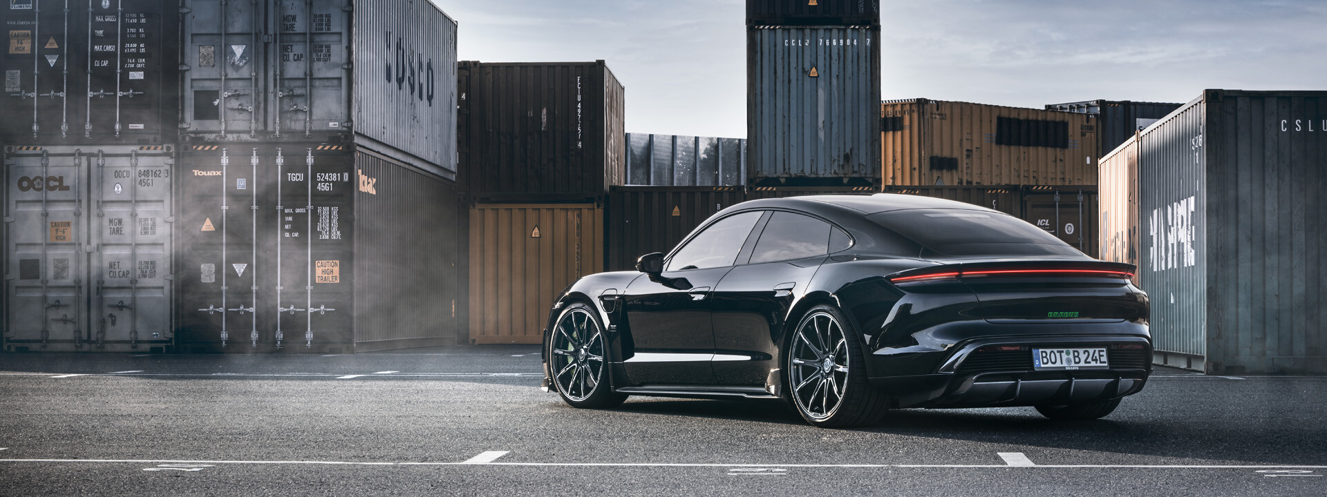 BRABUS PORSCHE TAYCAN TURBO S BRABUS PORSCHE TAYCAN TURBO S