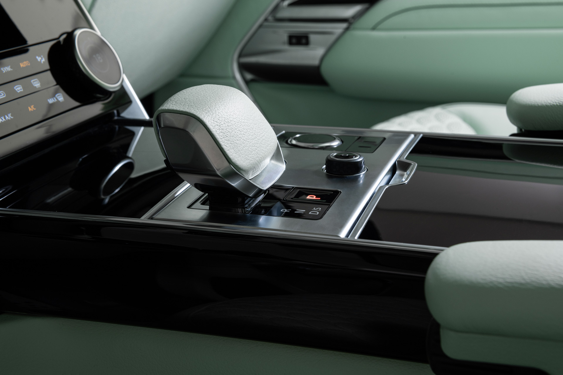 BRABUS 600 RANGE ROVER P 530 BRABUS 600 RANGE ROVER P 530