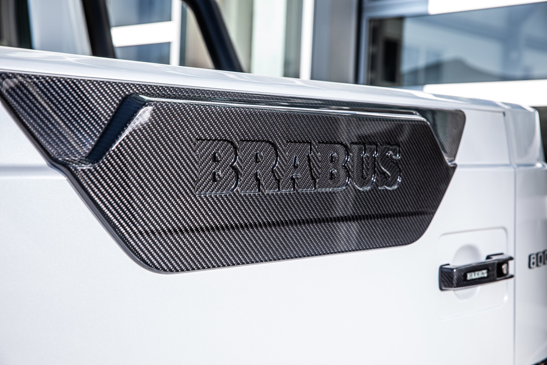 BRABUS 800 XLP SUPERWHITE BRABUS 800 XLP SUPERWHITE