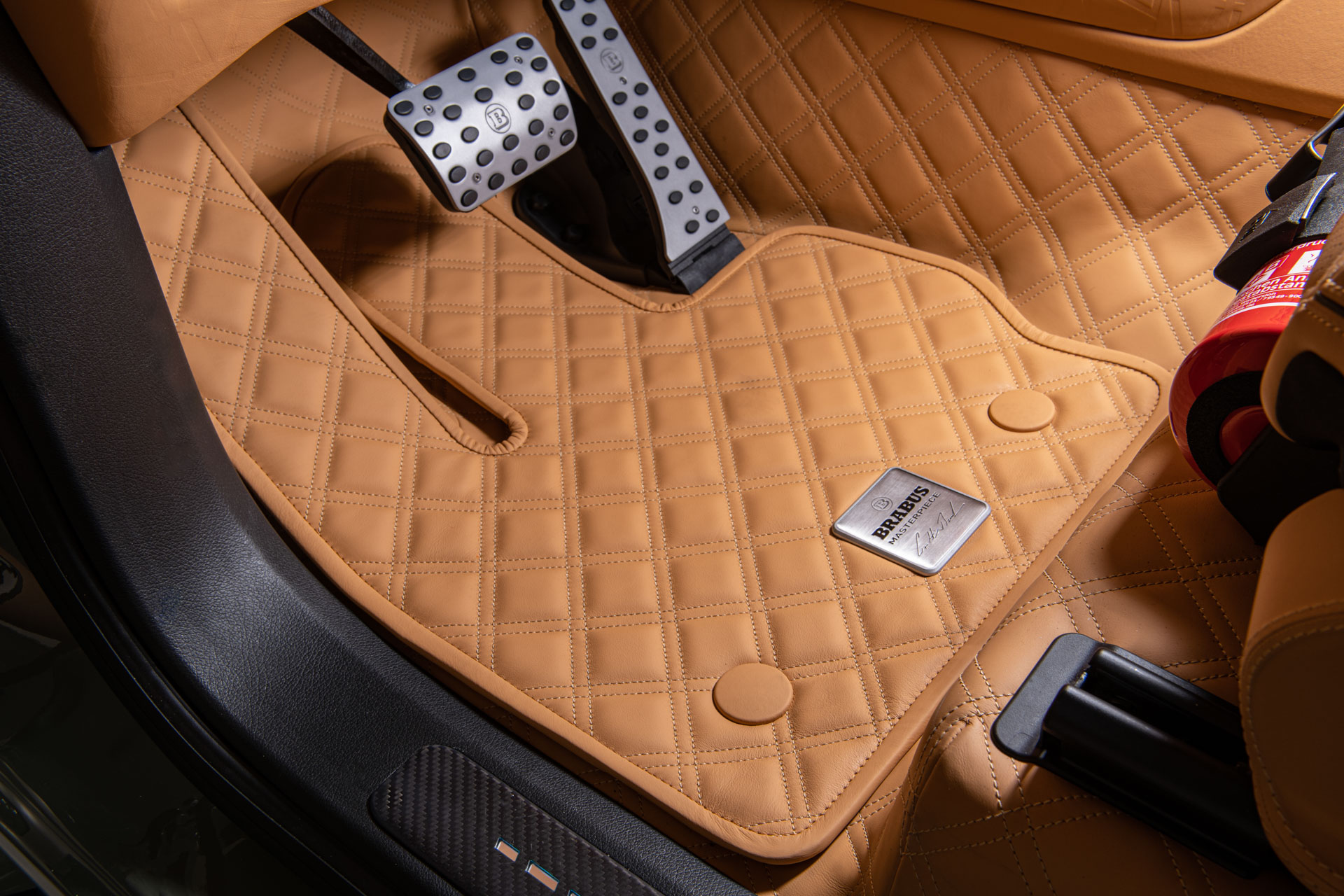 BRABUS 800 4X4² STEALTH GREEN BRABUS 800 4X4² STEALTH GREEN