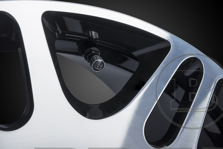 Monoblock M "Platinum Edition" 23''