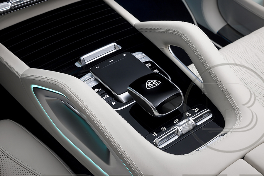 GLS Maybach белый салон